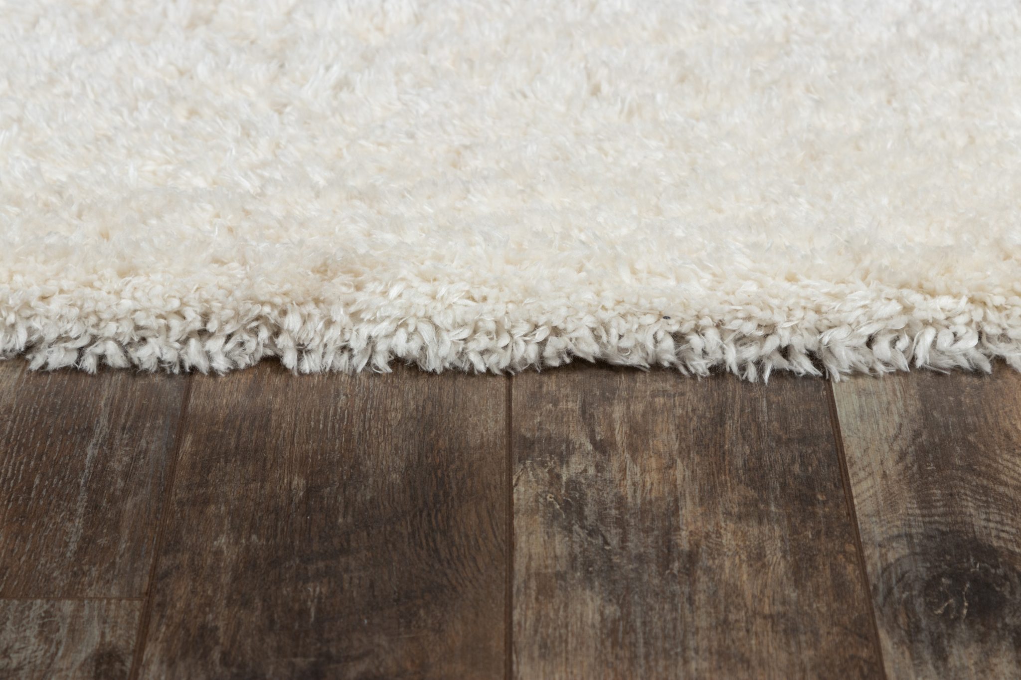 Momeni Nola Shag NS-01 White Area Rug - Image 3