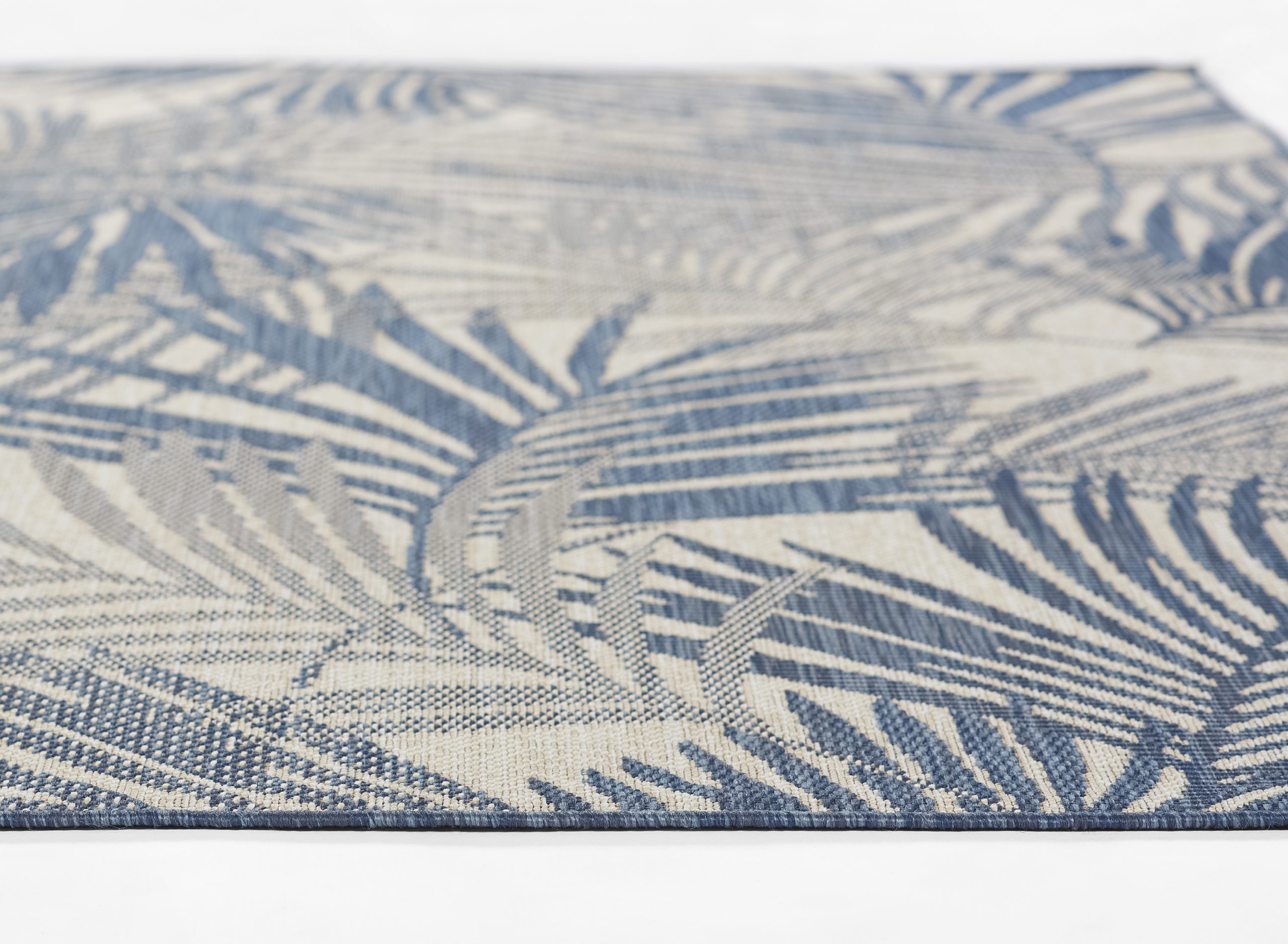 Momeni Riviera RV-04 Blue Area Rug - Image 3