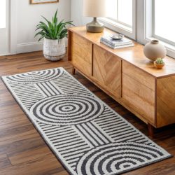 Surya Lyna LYA-2313 Area Rug