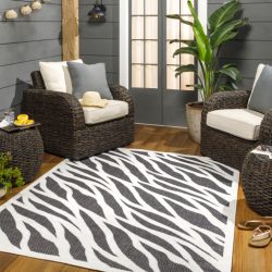Alternative view of Surya San Diego SFG-2311 Area Rug
