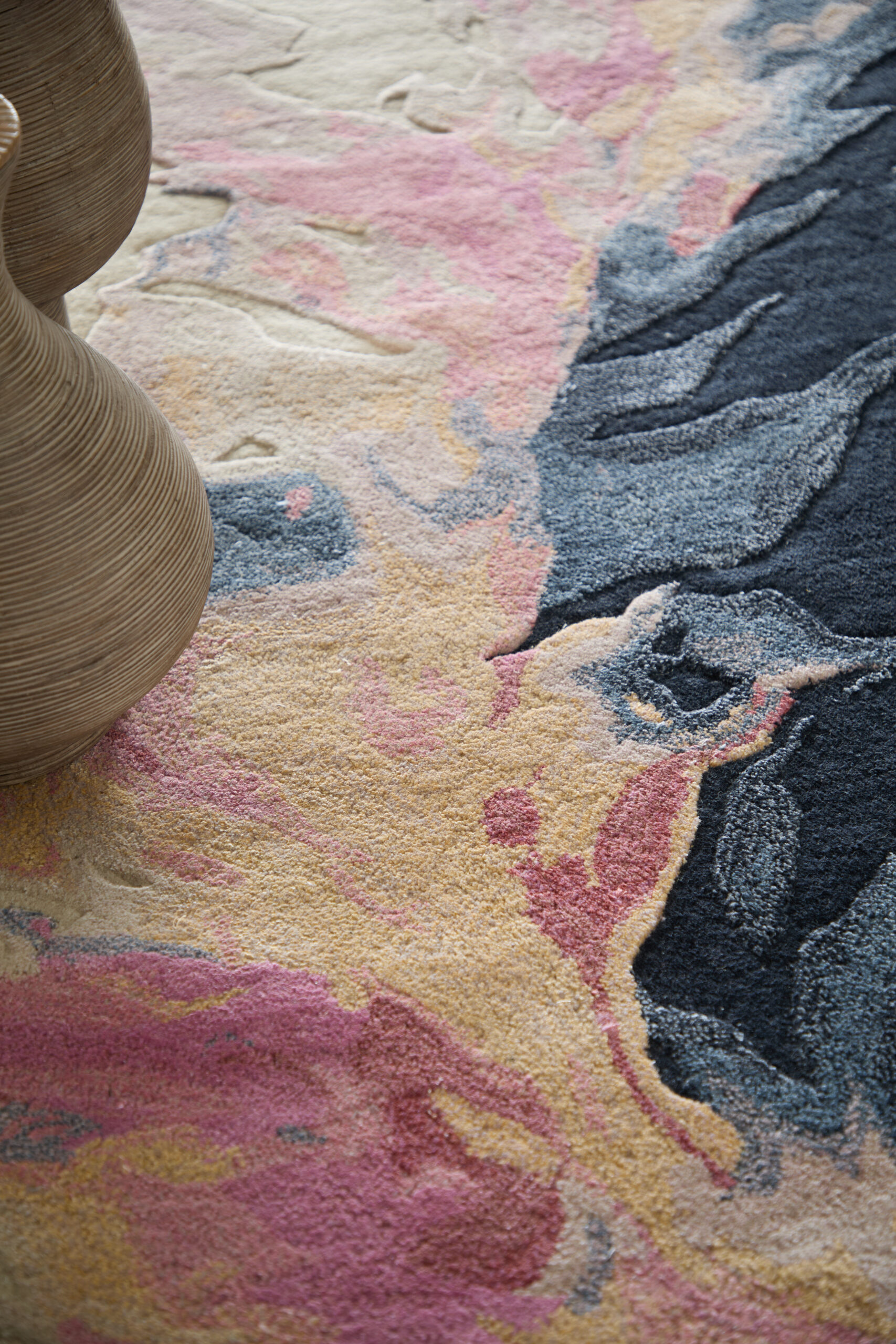 Feizy Kawai Modern Abstract 8985F Pink/Blue/Ivory Area Rug - Image 7