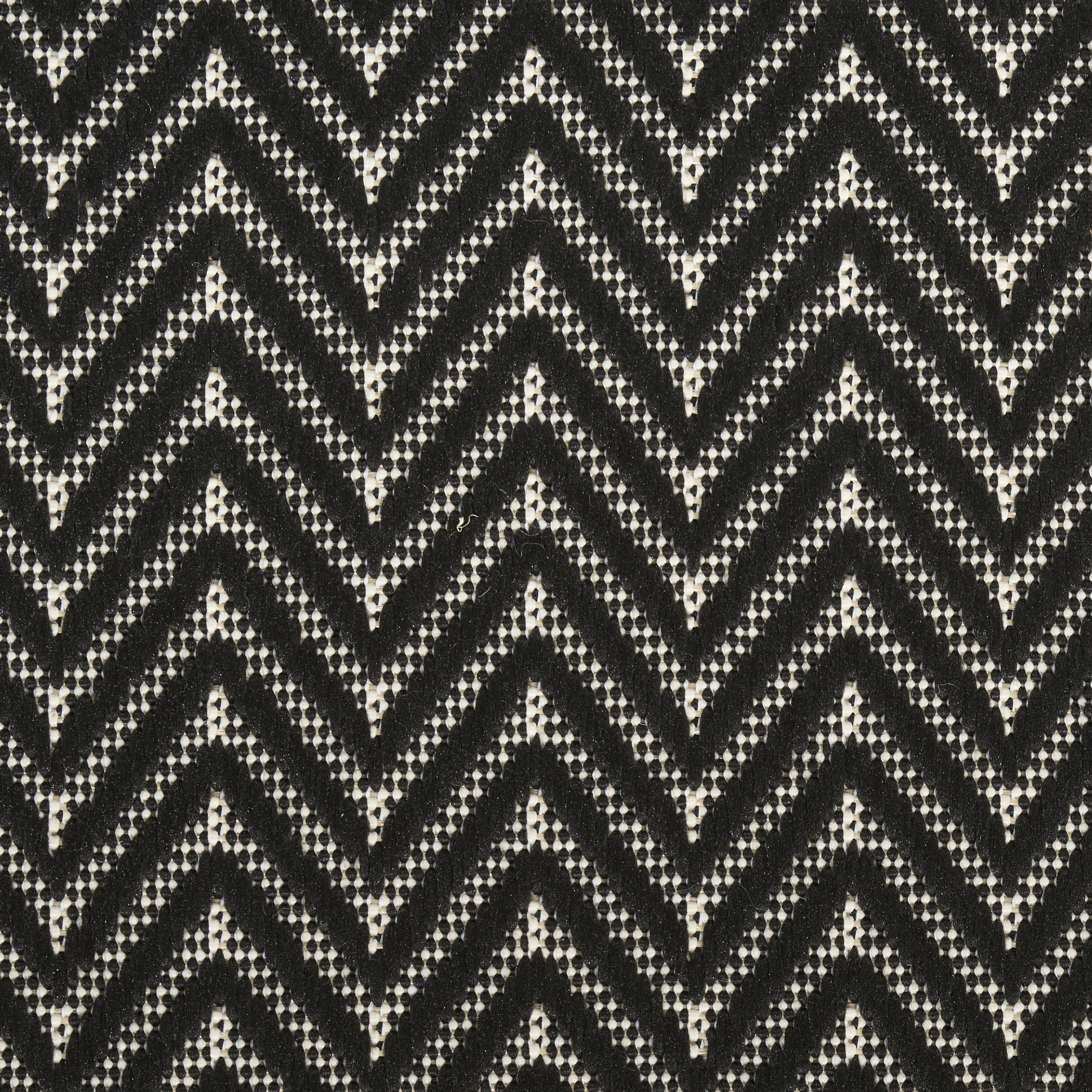Nourison Horizon Indoor/Outdoor HOZ02 Black Area Rug - Image 4