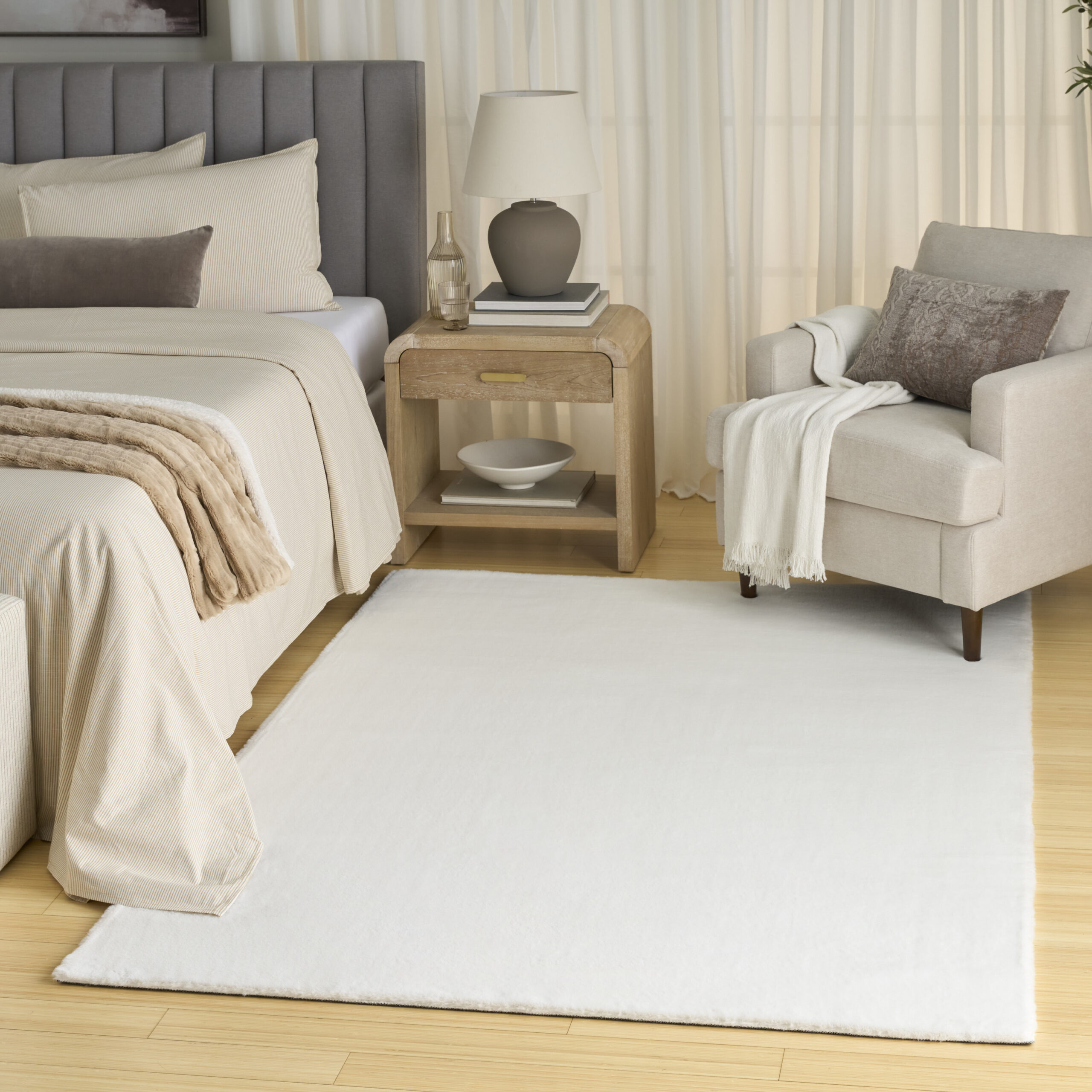 Nourison Soft Plush Rabbit Fur SFF01 White Area Rug - Image 5