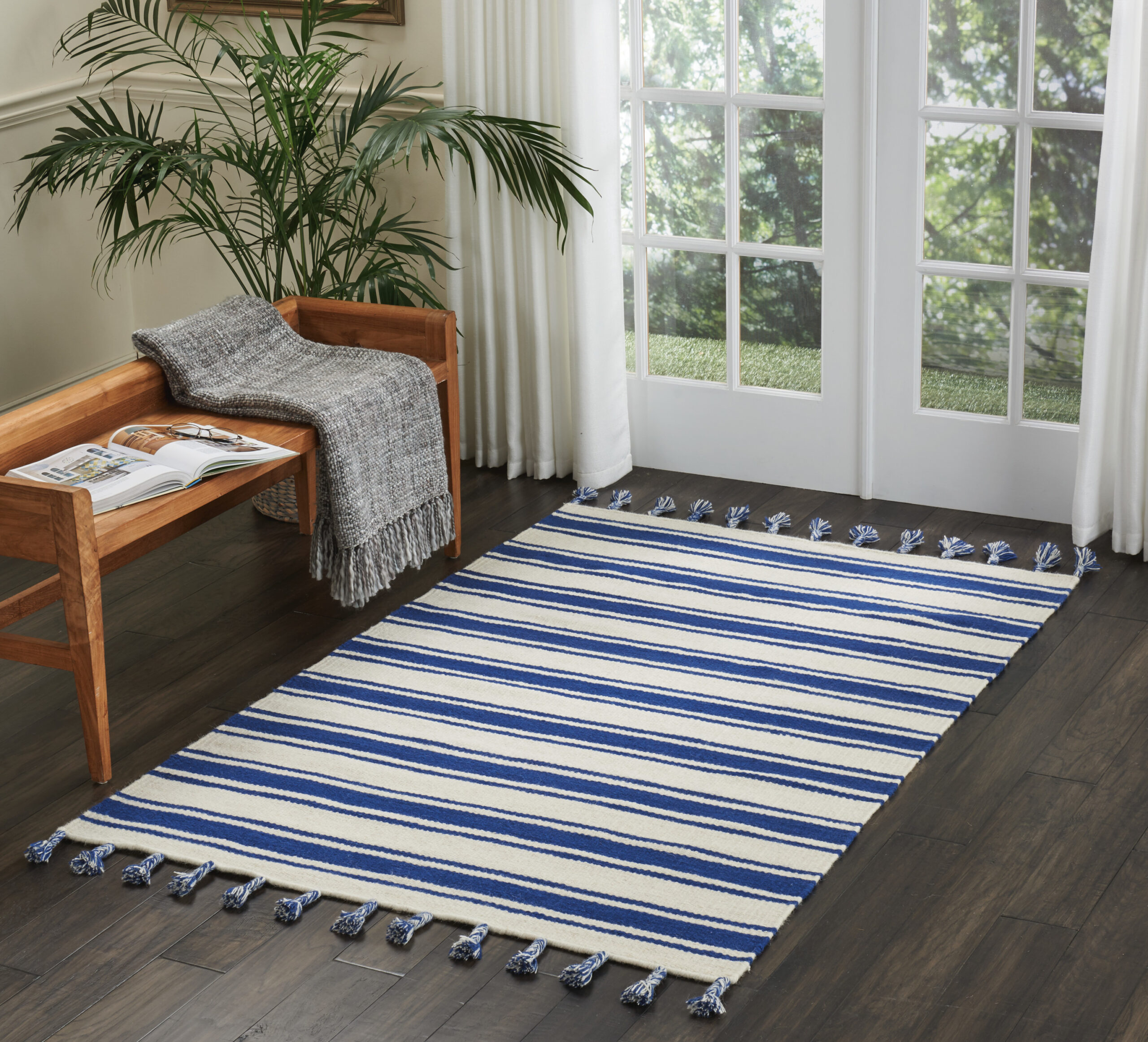 Nourison Rio Vista DST01 Ivory/Navy Area Rug - Image 3