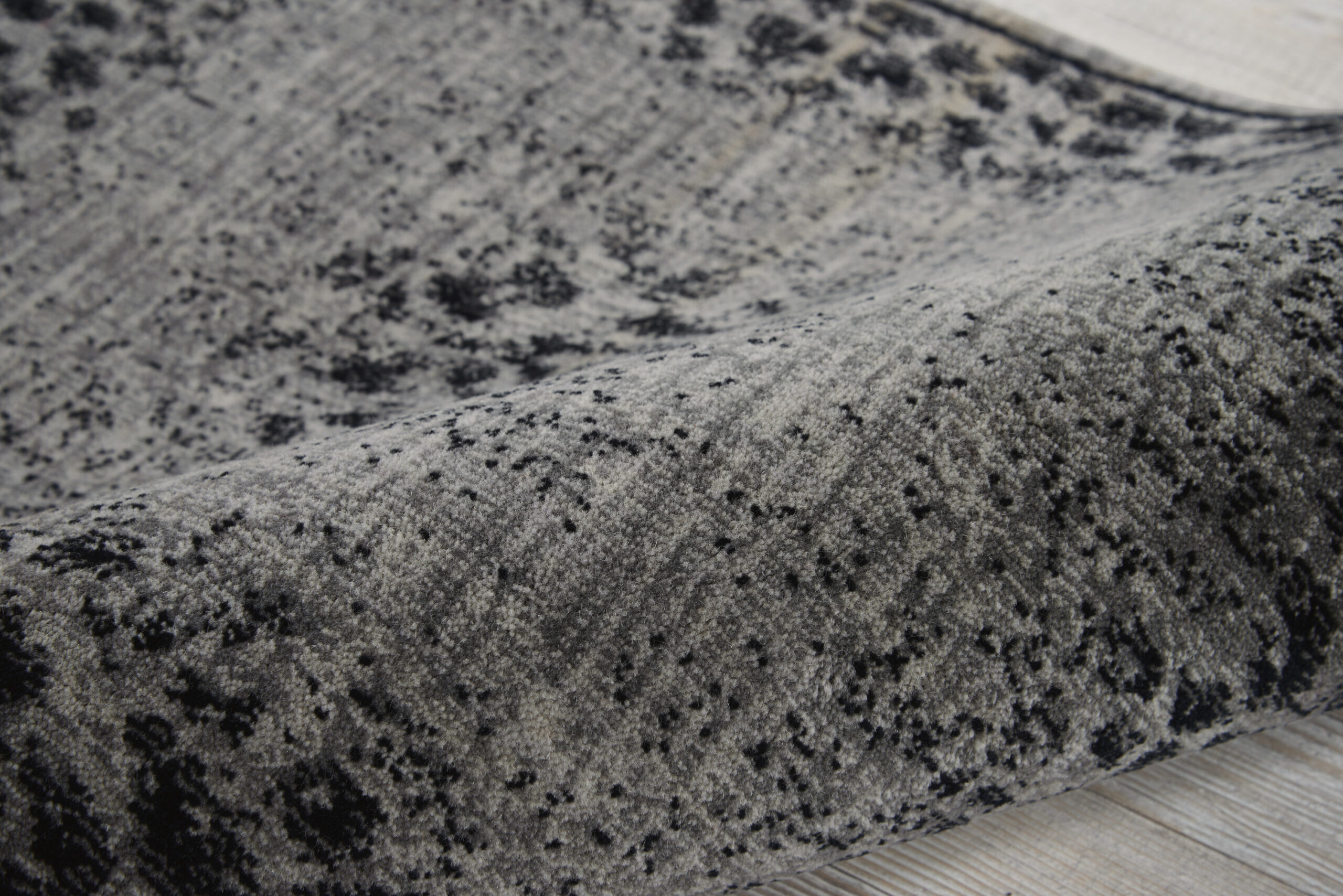Nourison Riviera RI07 Grey Black Area Rug - Image 2