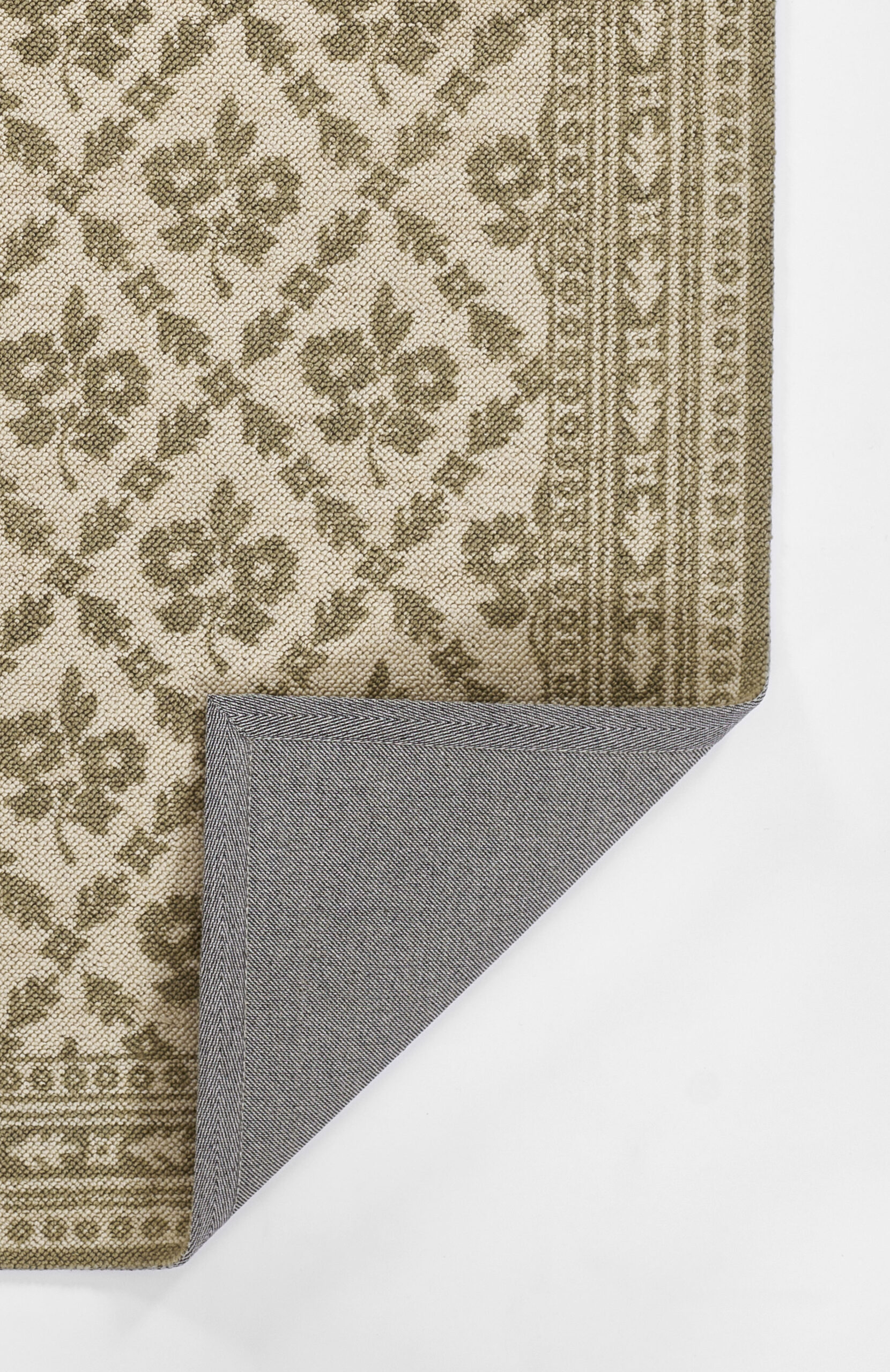 Momeni Bibury BIB-1 Green Area Rug - Image 3