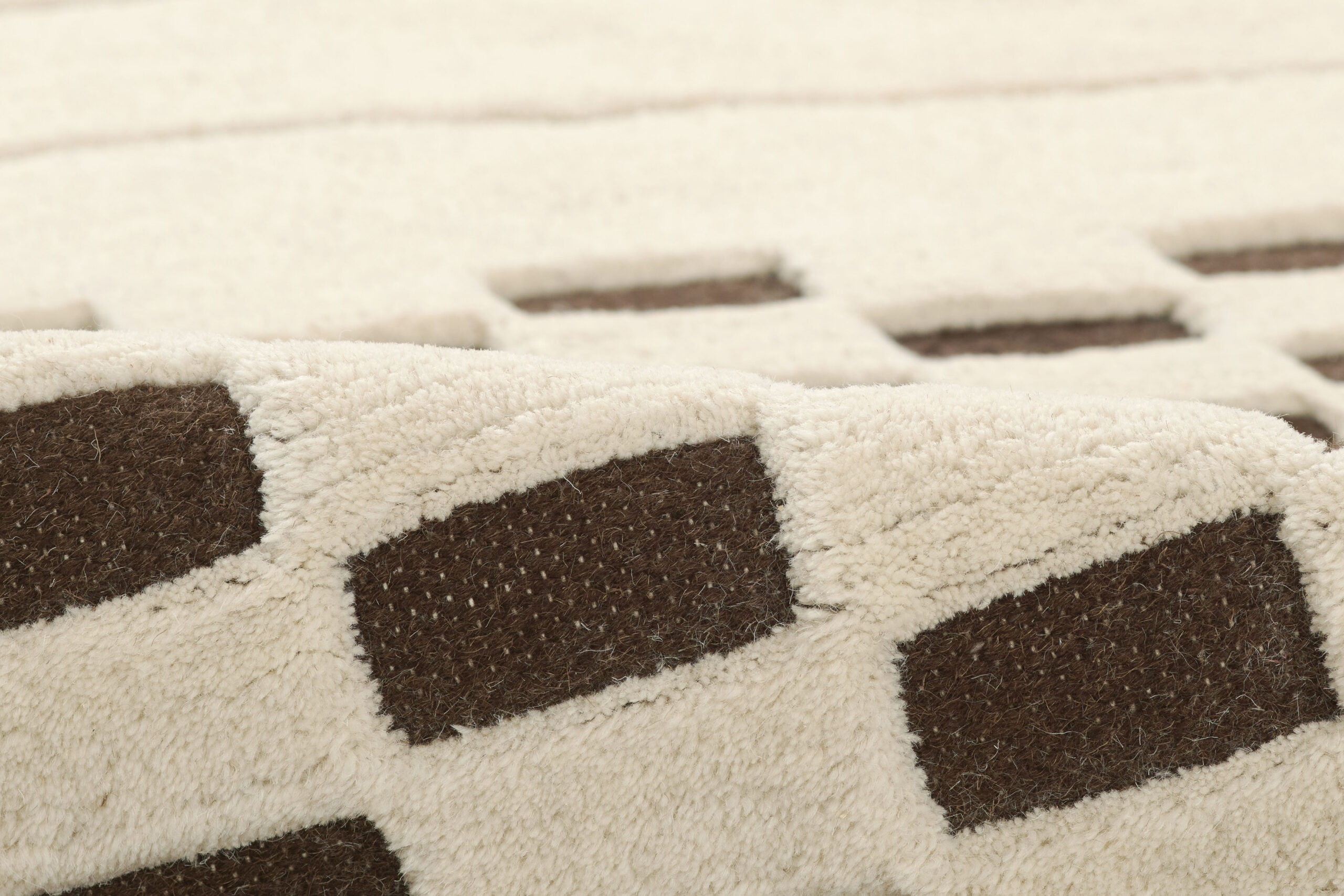 Momeni Canyon CYN-3 Brown Area Rug - Image 4