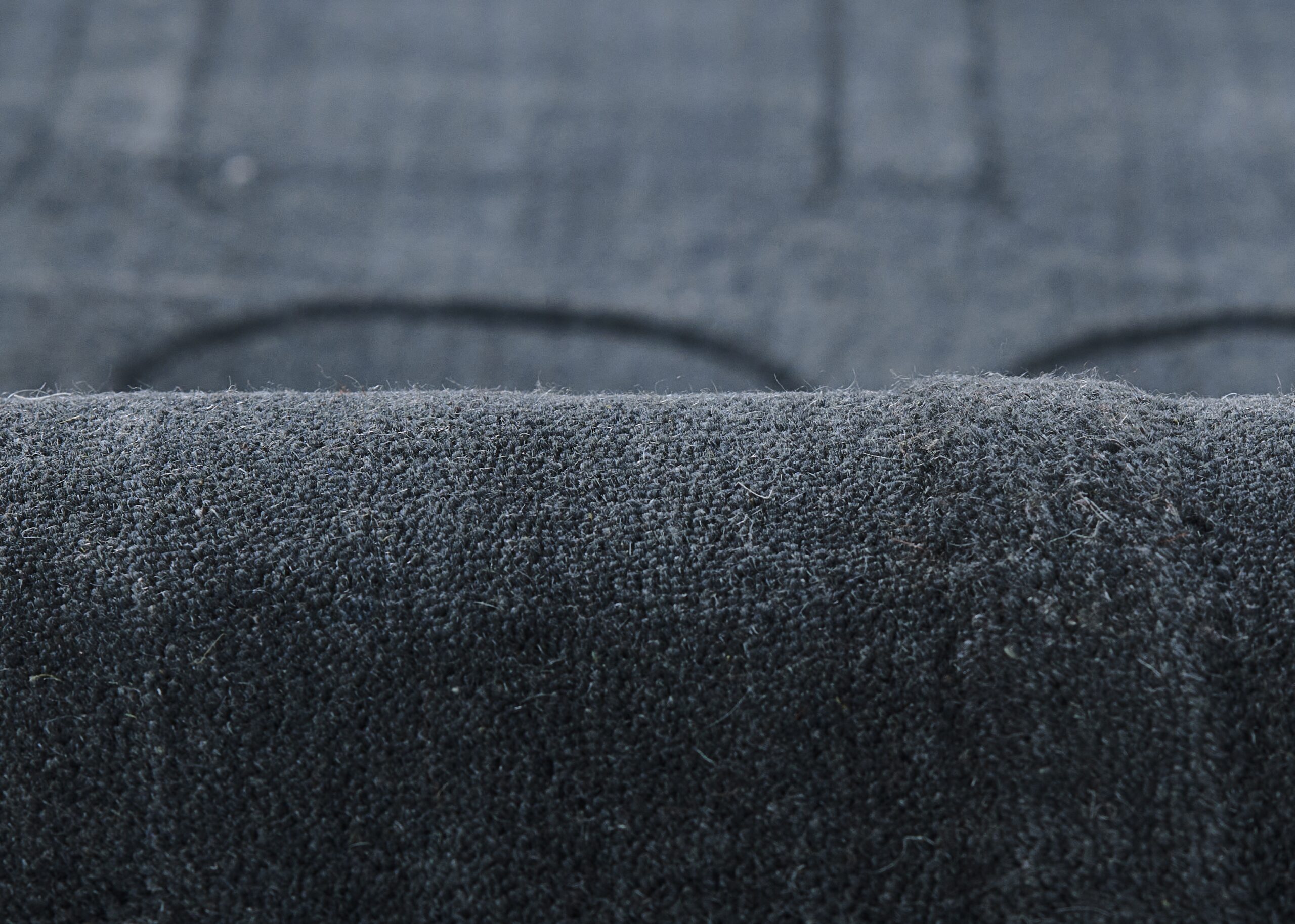 Momeni Contour CON-2 Navy Area Rug - Image 4