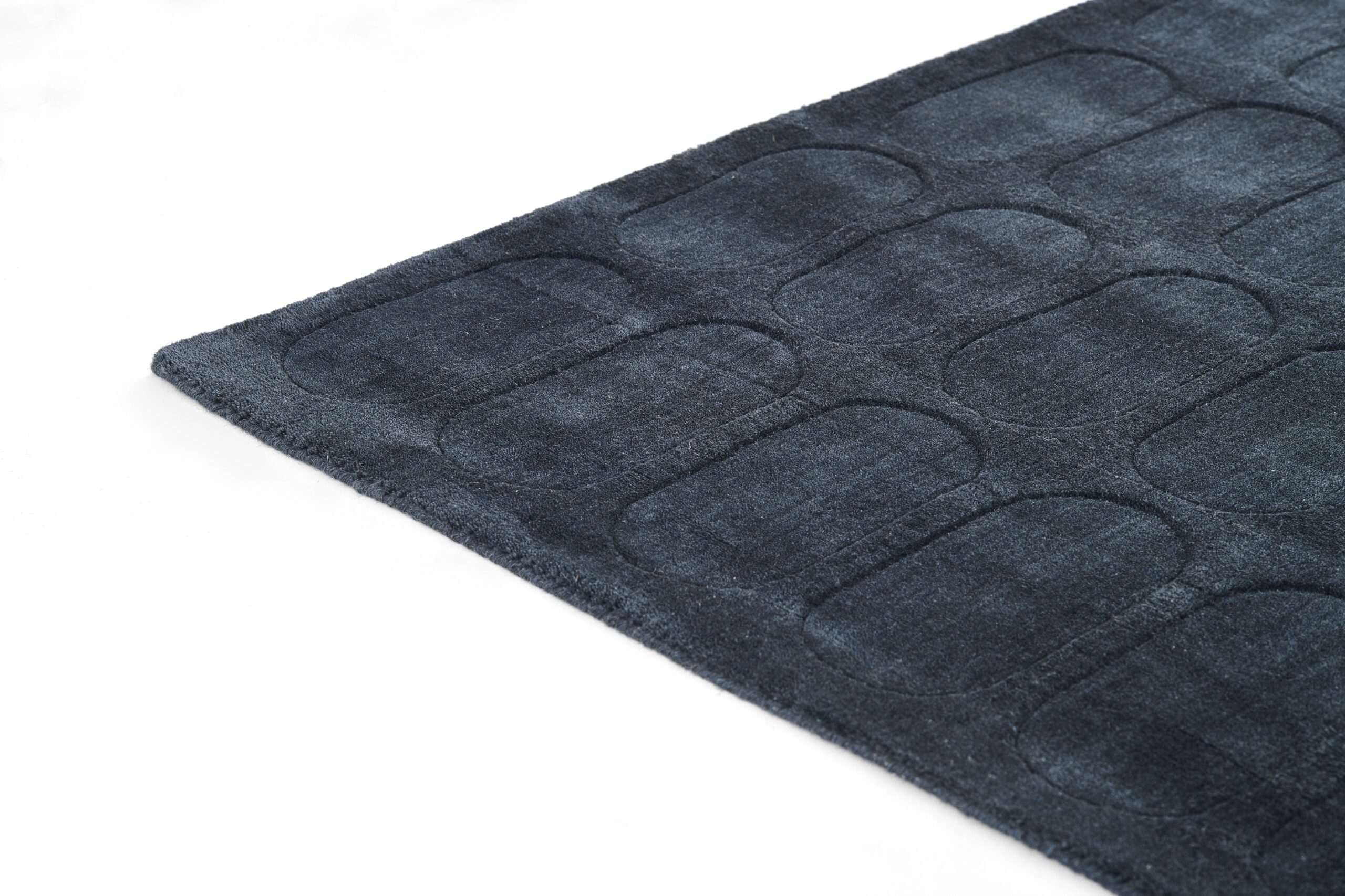 Momeni Contour CON-2 Navy Area Rug - Image 5