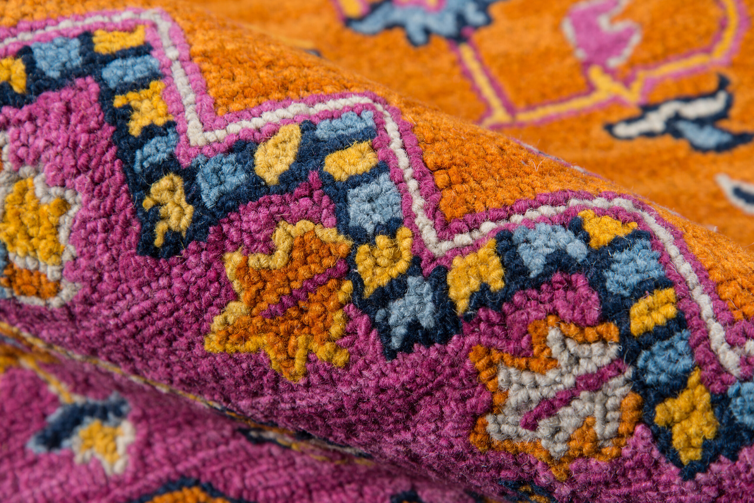 Momeni Ibiza IBI-2 Orange Area Rug - Image 4