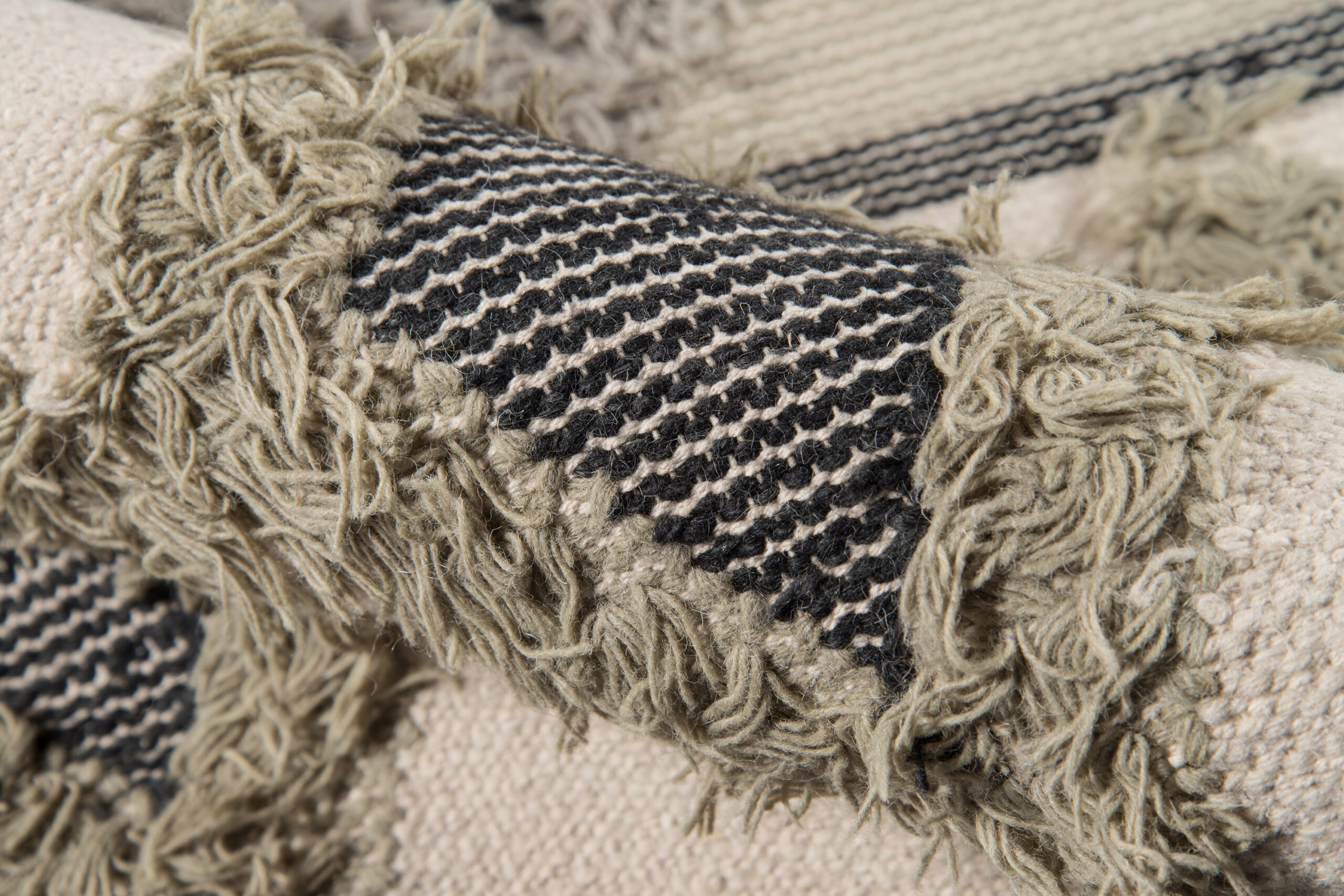 Novogratz Indio IND-4 Sage Area Rug - Image 4