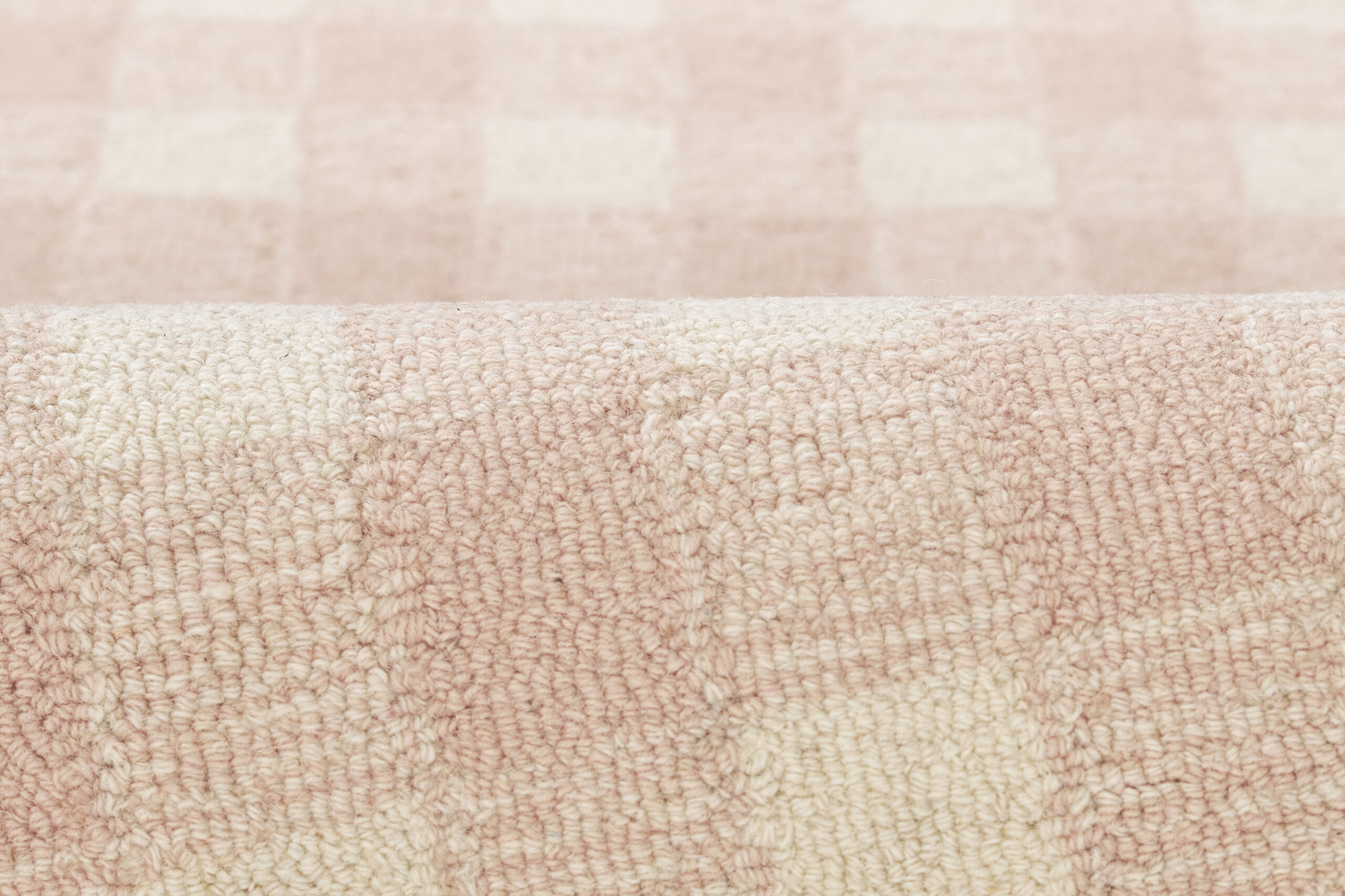 Momeni Lily LIY-1 Pink Area Rug - Image 4