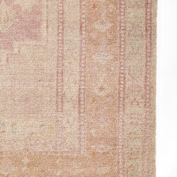 Alternative view of Momeni Luna LNA-3 Pink Area Rug