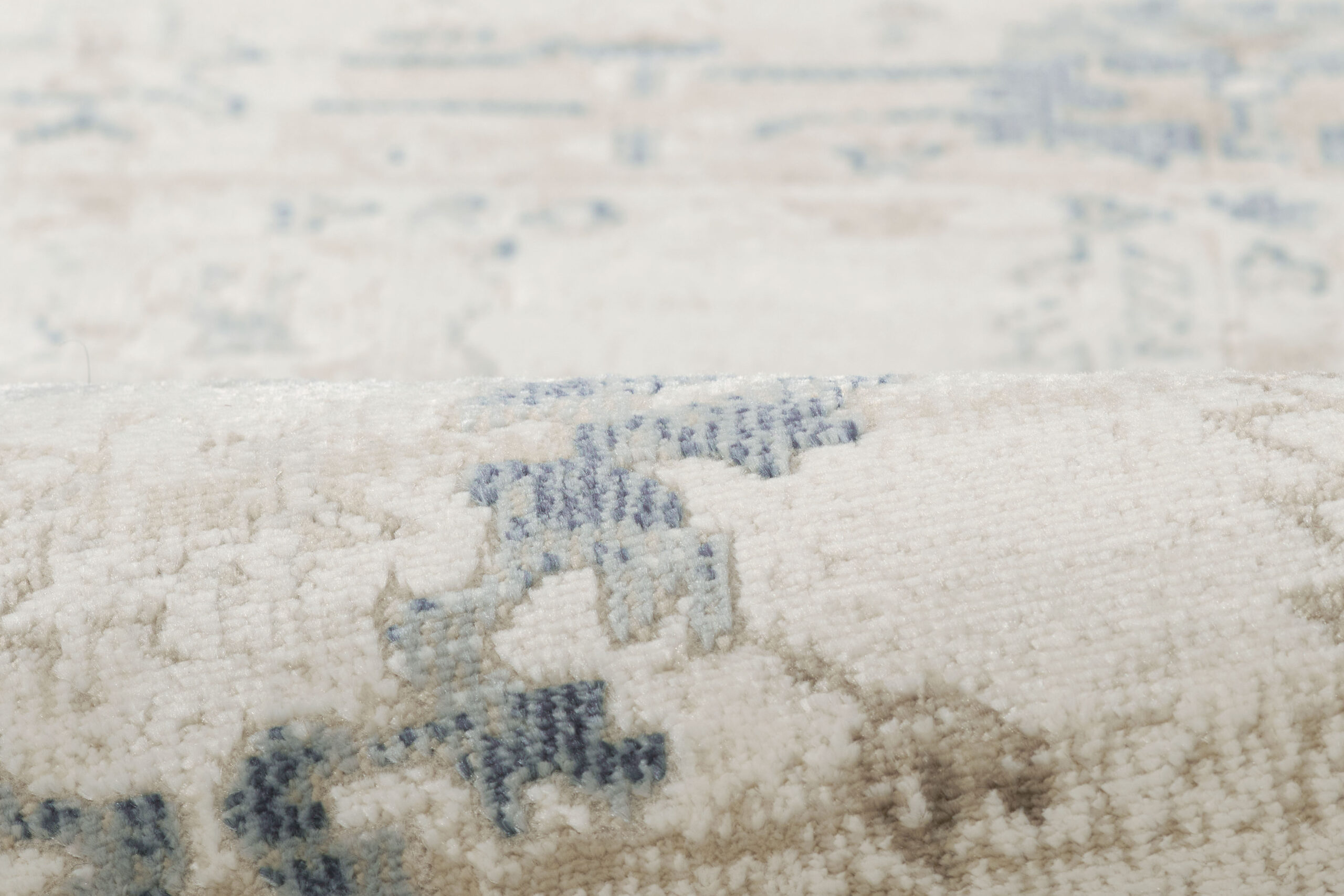 Momeni Menlo MNO-1 Blue Area Rug - Image 4