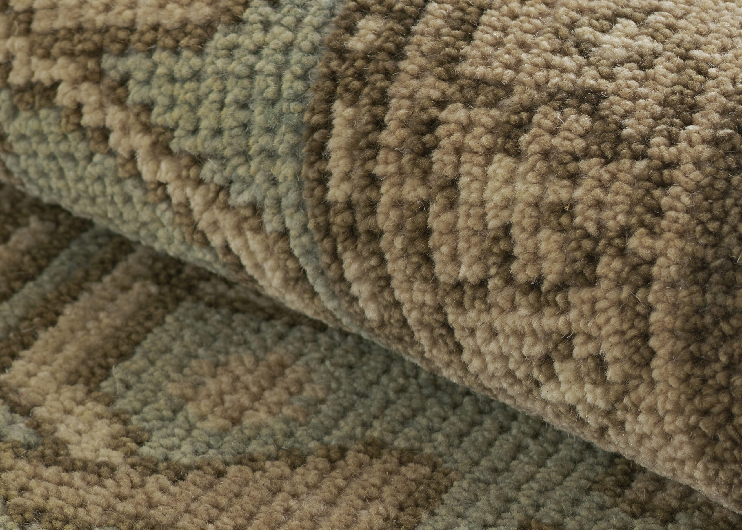 Momeni Nomad NOM-8 Light Blue Area Rug - Image 4