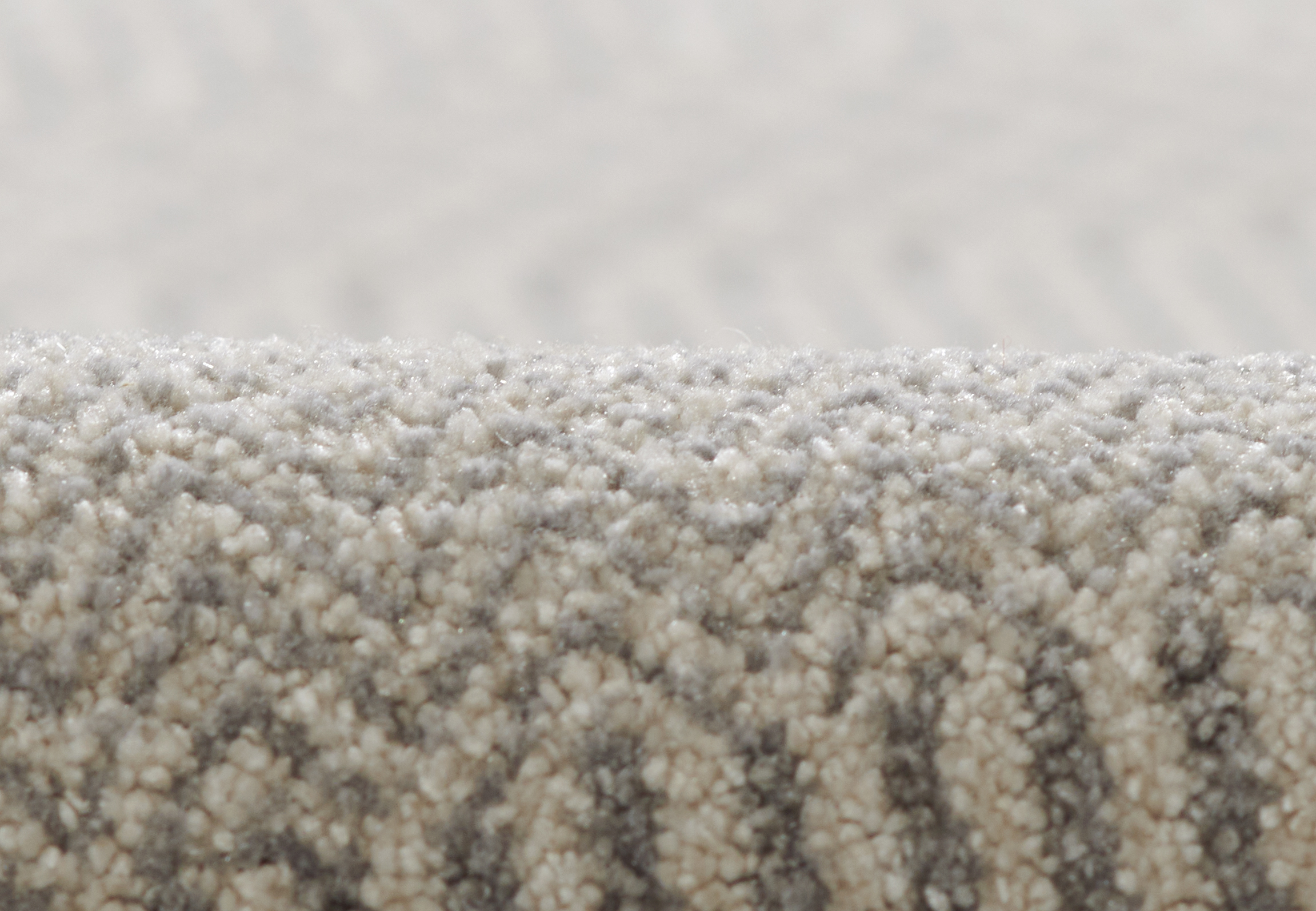 Momeni Samira SAM-3 Light Grey Area Rug - Image 4