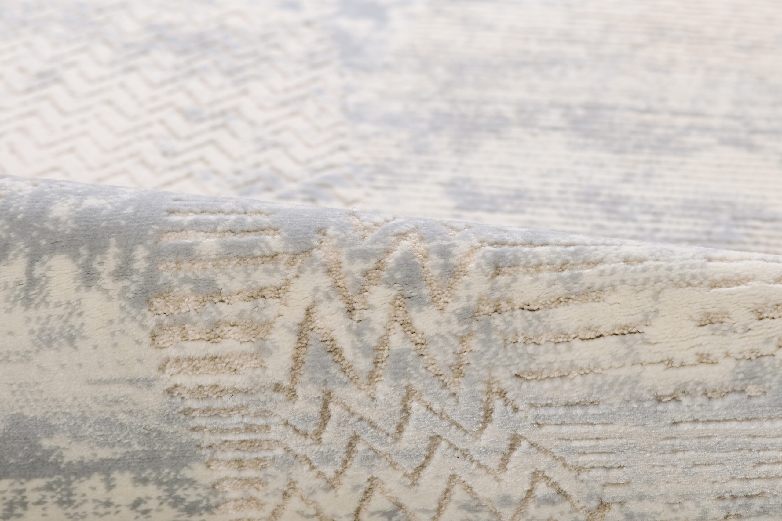 Momeni Vera VRA-1 Light Blue Area Rug - Image 4