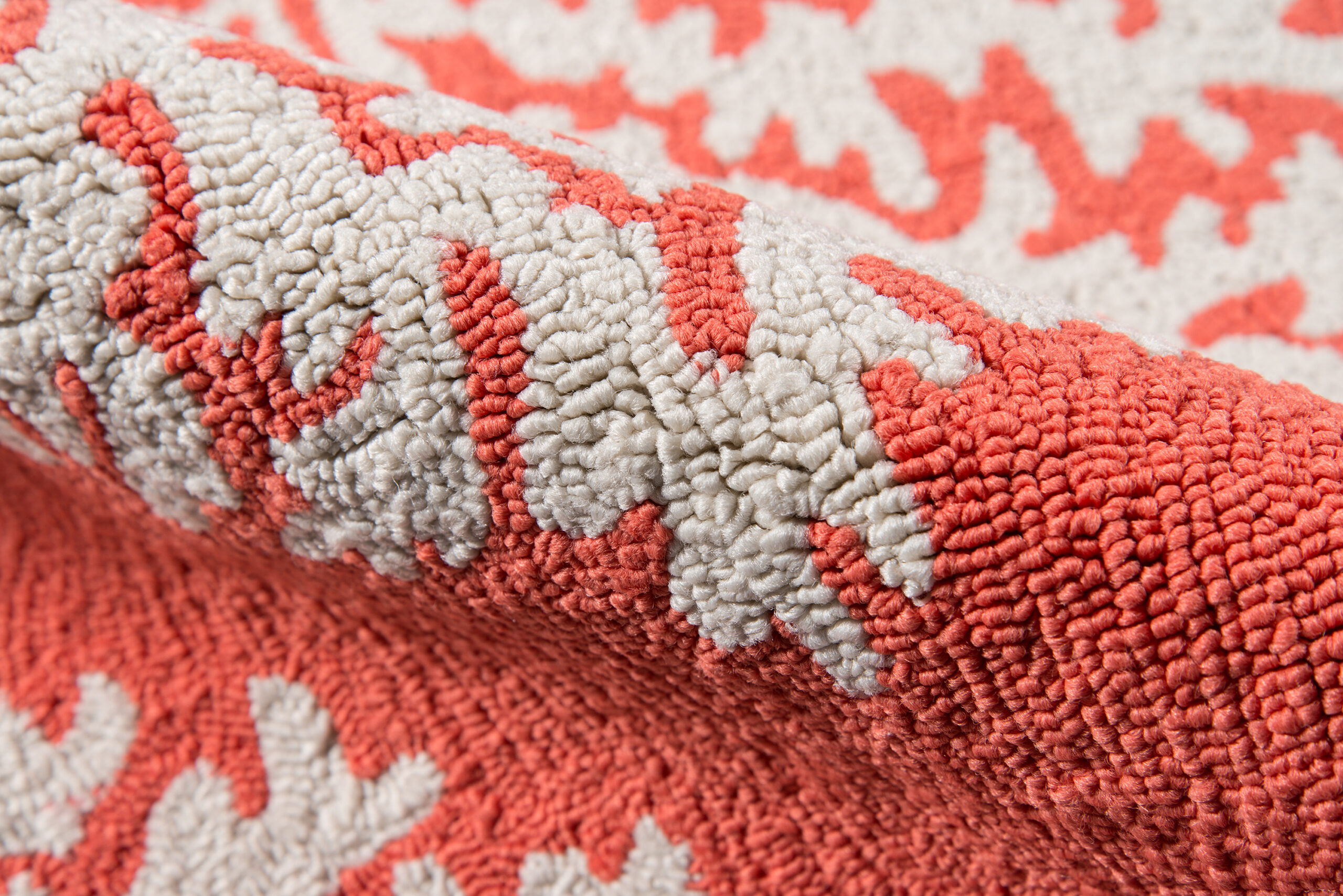 Momeni Veranda VR-45 Coral Area Rug - Image 4