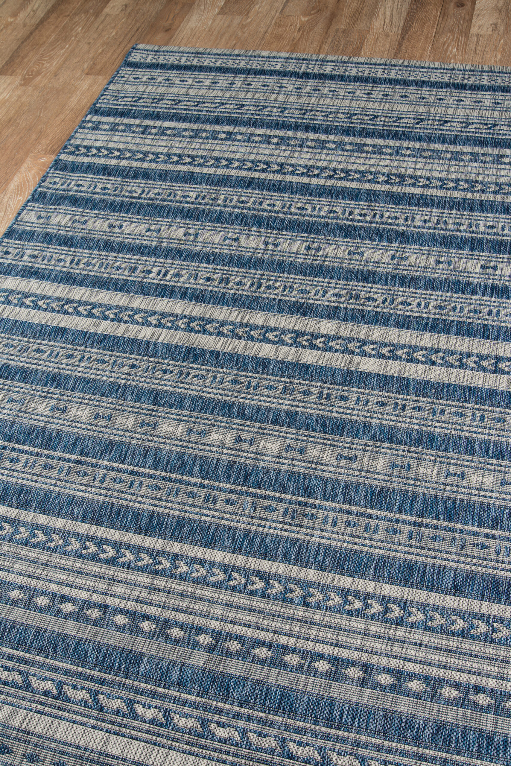 Novogratz Villa VI-04 Blue Area Rug - Image 2