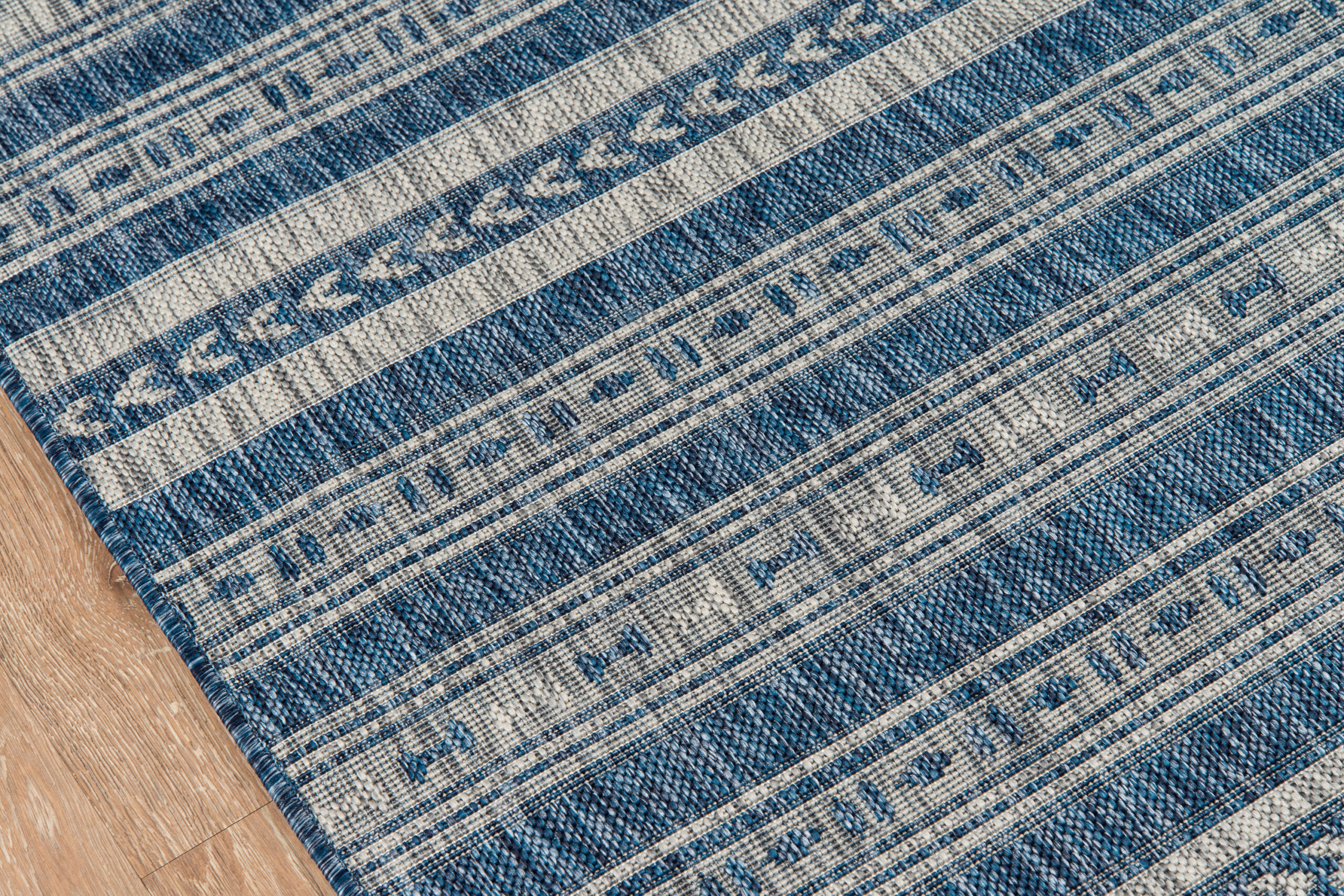 Novogratz Villa VI-04 Blue Area Rug - Image 3
